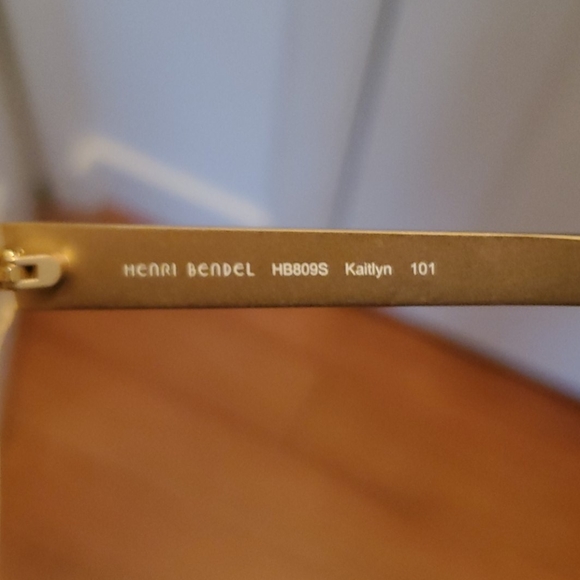 Henri Bendel sunglasses - Picture 5 of 6